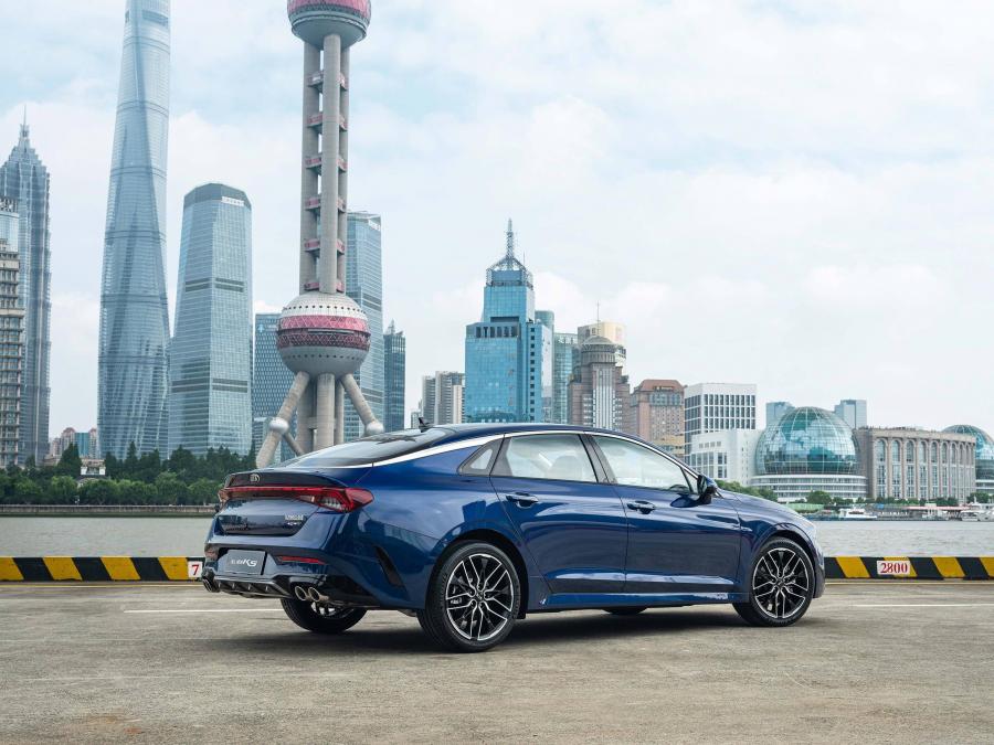  Kia K5 GT-Line 2020 года  (CN) (фото 3 из 15)